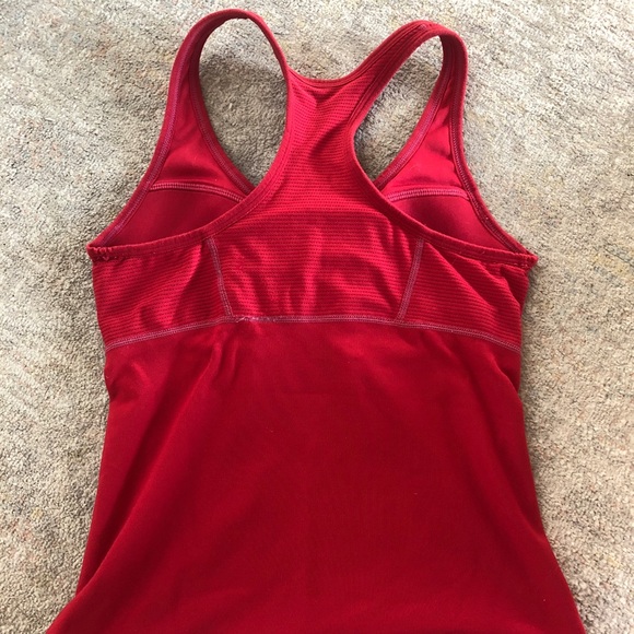 Nike red workout top, built in bra light support - Picture 2 of 2